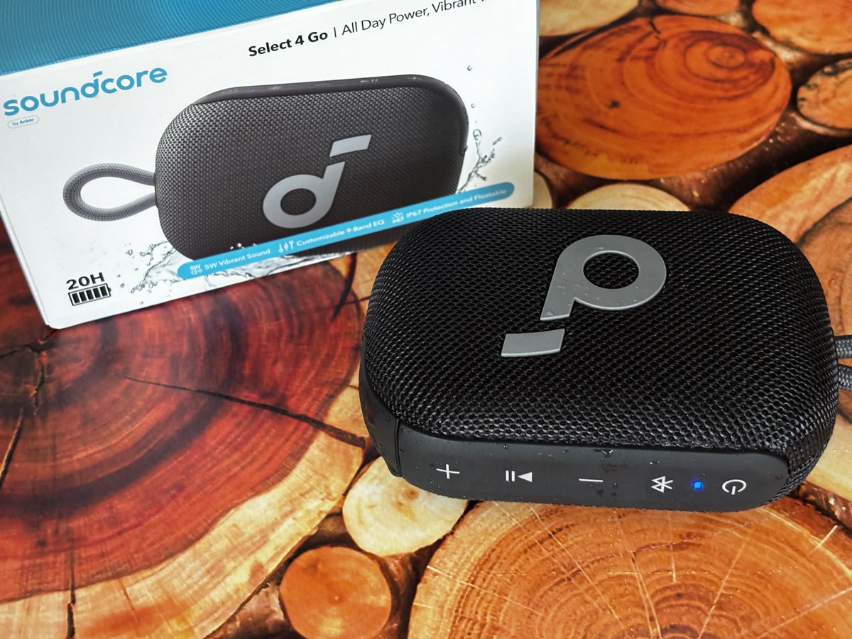 TECHNOSenior1's tweet photo. Szukacie kompaktowego i stylowego głośnika Bluetooth, który zapewni świetny dźwięk niezależnie od miejsca? Soundcore #Select4Go 5W to propozycja dla tych, którzy kochają muzykę i chcą mieć ją zawsze przy sobie.
@soundcoreaudio
#własnytest
#pomysłnaPrezent
https://t.co/HQM3Vxtp4W https://t.co/iZGrJcaH2G