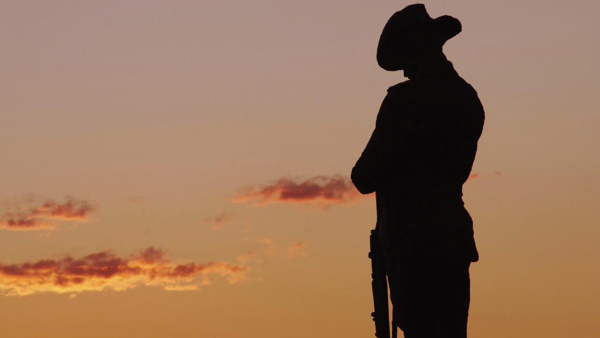 Jacob_The_Pilot's tweet photo. Today is ANZAC Day. A day when I remember men &amp; women, thousands of miles from my home who gave their all so I could live in freedom today. Thank you. 🇦🇺🇬🇧🇳🇿
#LestWeForget🌺 #AnzacDay2025 https://t.co/Jenehy28u3