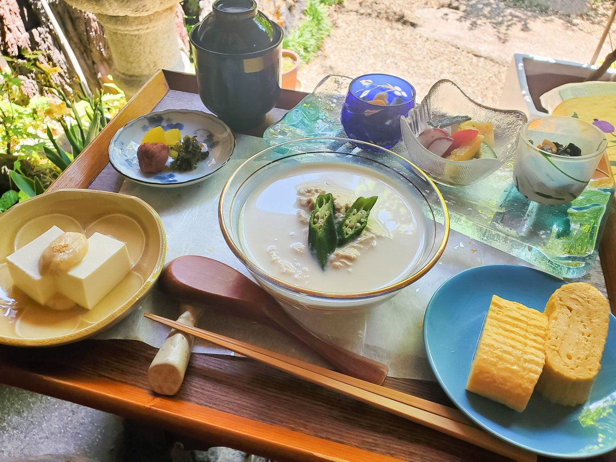 rojiusagi's tweet photo. 26日よりスタート！

“冷たいゆば粥御膳” 2,000円

朝ごはんタイム、ランチタイムで
お召し上がりいただけます😊

ご来店の際は
ご予約お願いいたします

#ろじうさぎ
#宮川町ろじうさぎ
#南座
#和食の朝ごはん
#祇園モーニング
#和食のランチ
#京のおばんざい
#豆乳湯葉粥お膳
#彩りおばんざい御膳 https://t.co/UxhFdVwiMs