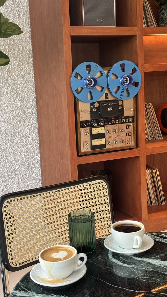 fa900l's tweet image. ☕️🪴🎶