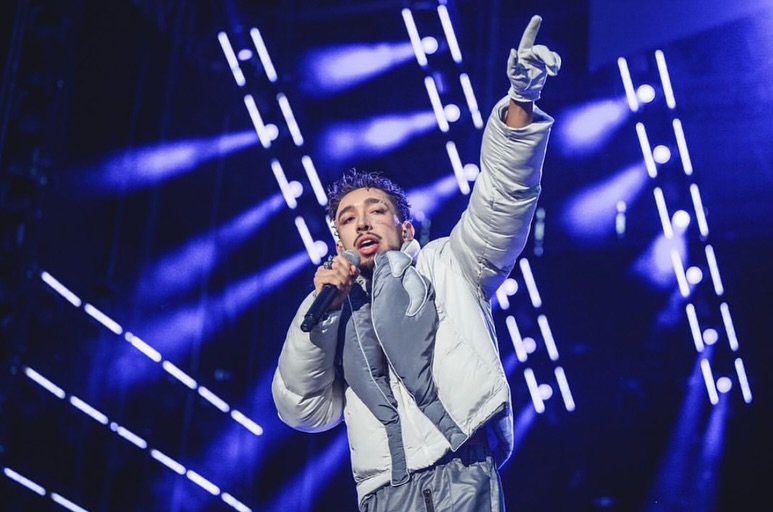 PaulThinWorld's tweet photo. 📸 • Publicación de Subi. 🩶🧥
«@PaulSThin wearing /STRUKTURE/ collection jacket by #Subi at the #CCME @CocaCola_es.
styled by: Aurora Peláez»
#SpawnpointTour #PaulThinCCME
➡️https://t.co/prZIPIGar7 https://t.co/G8cvdSIFDf