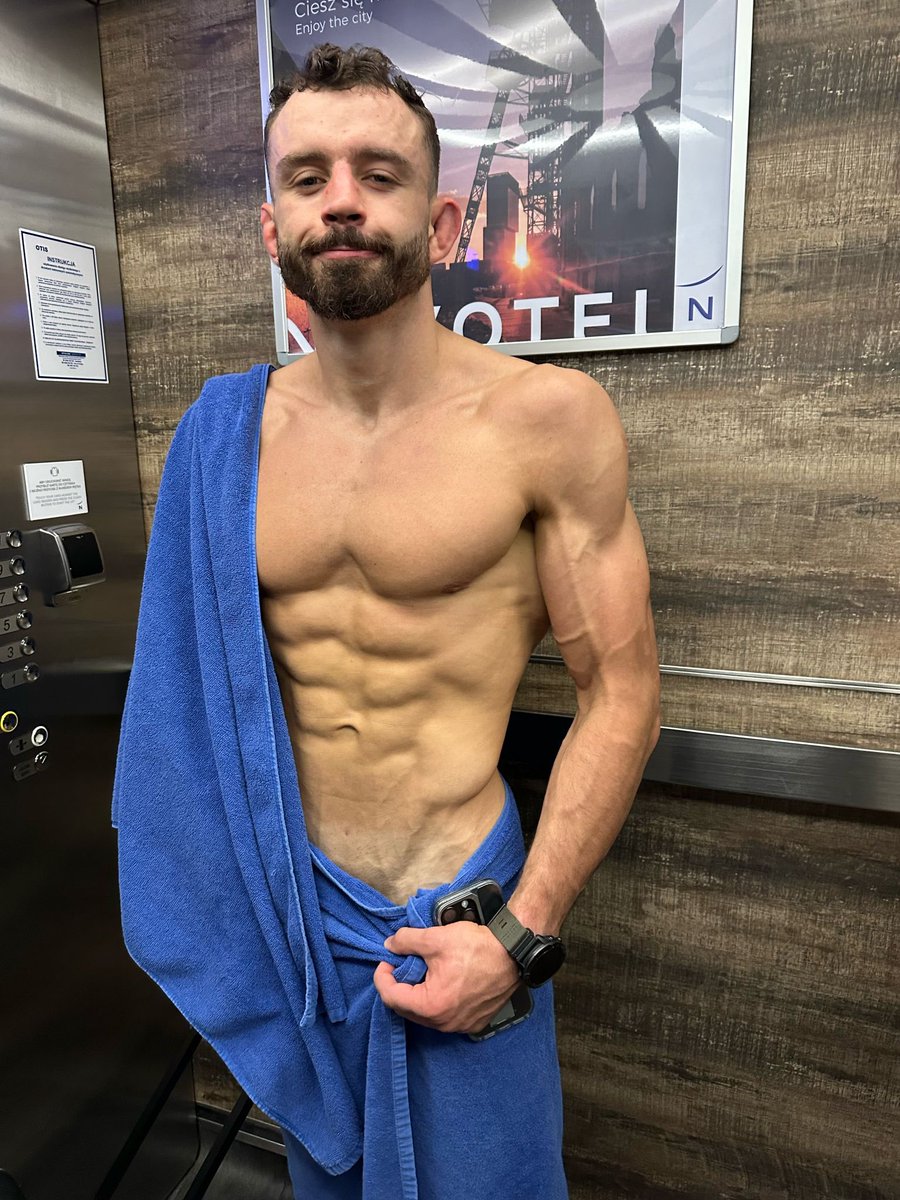 Nieoficjalnie limit wagowy zrobiony ! 
Dziękuję ⚖️ 77.6 kg 
<a href="/KSW_MMA/">KSW</a> 
<a href="/InTheCagePL/">InTheCage.pl</a> 
LFG 🔥