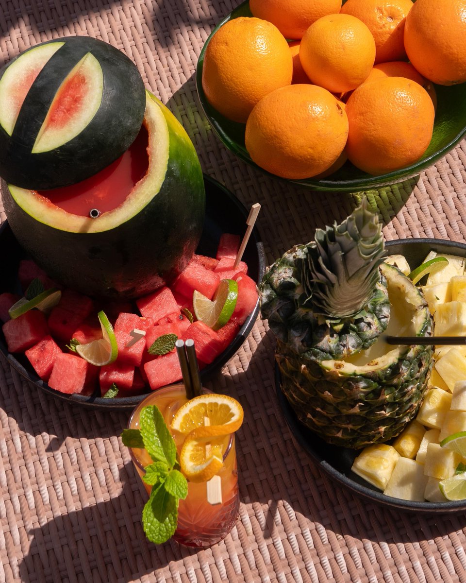 Chilled drinks, fresh fruit, and the pool just steps away. That’s how we do summer.