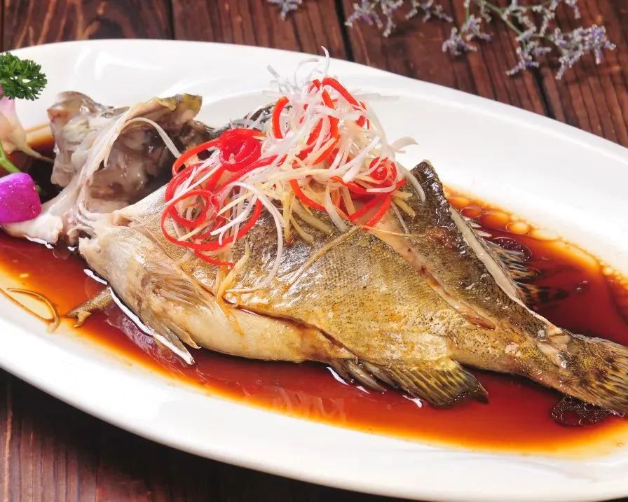 DiscoverJilin's tweet photo. From the bountiful waters of Songhua Lake comes the legendary Whole Fish Feast! 🐟✨ Savor steamed, braised, fried & sweet-sour masterpieces, each dish showcasing a unique fish species. A true symphony of flavors from Northeast China’s aquatic treasure.
#SonghuaLake #FishFeast https://t.co/3oaszOCfGP