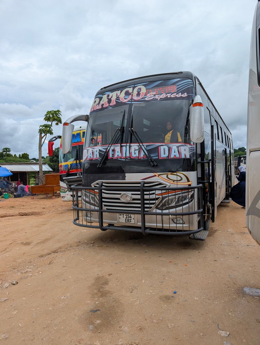 BusesNation's tweet photo. Tanga Shuttles
#Nacharo
#BmCoach
#Tashriff
#Ratco https://t.co/Eb4OtWhKso
