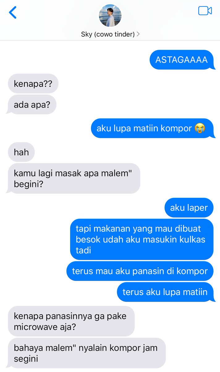 flowrenns's tweet photo. — #skynani fewtweets au 

Hari hari Nani ngobrol sama cowo yang ketemu di tinder, rupanya gaya hidupnya sangat berbanding terbalik dengan dirinya yang hanya anak kosan biasa 

© flowrenns https://t.co/lMOKKz6fxY