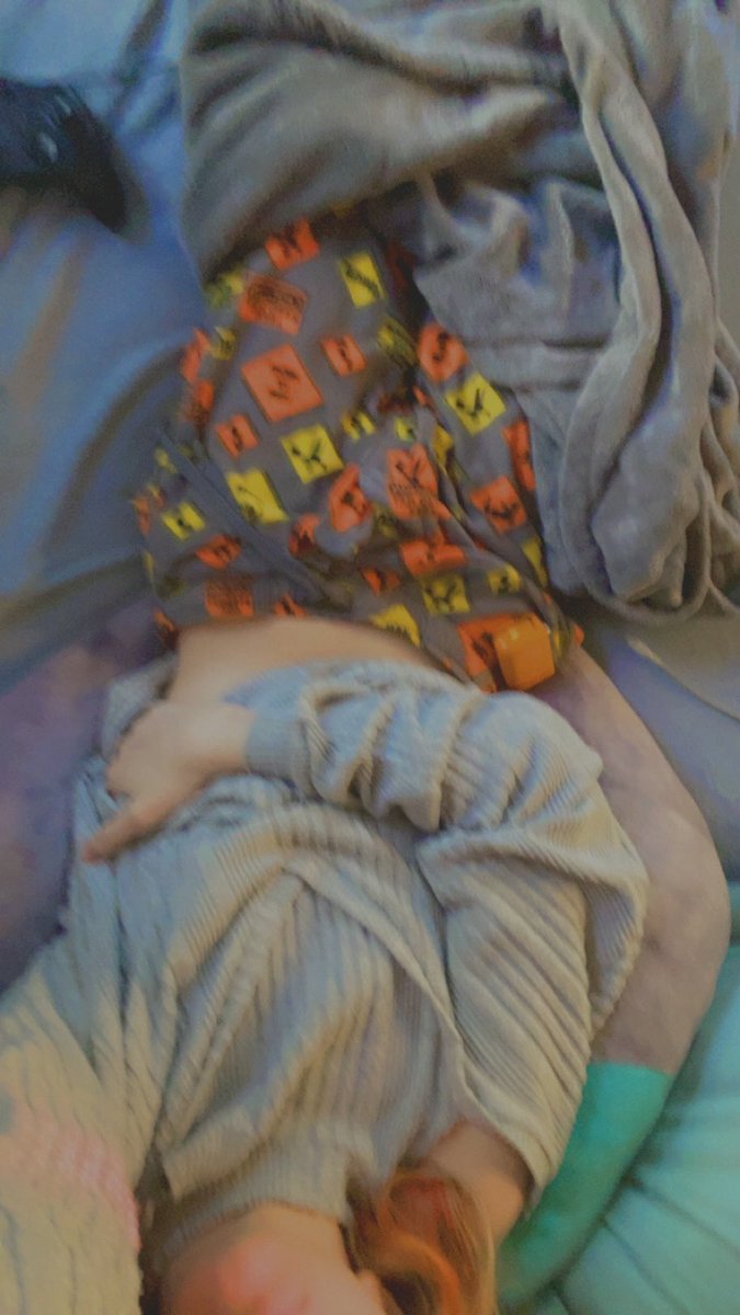 massoncut's tweet photo. Comfy :3 more on my OF XD https://t.co/INIlO62MTD