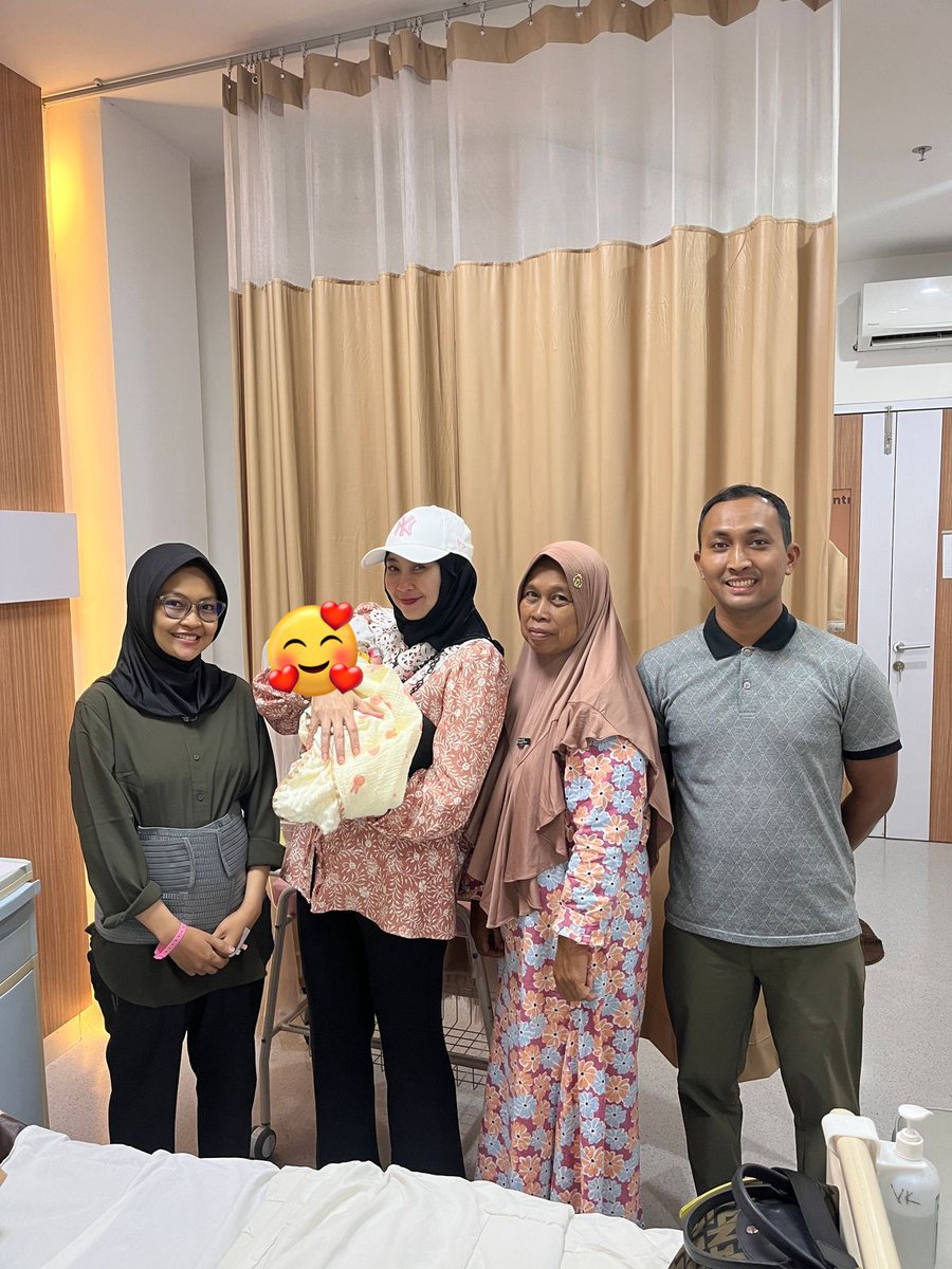 Lindeaee's tweet image. Alhamdulillah hirobil alamin, jazakumullah Khairan katsiran ibu komandan 🤍