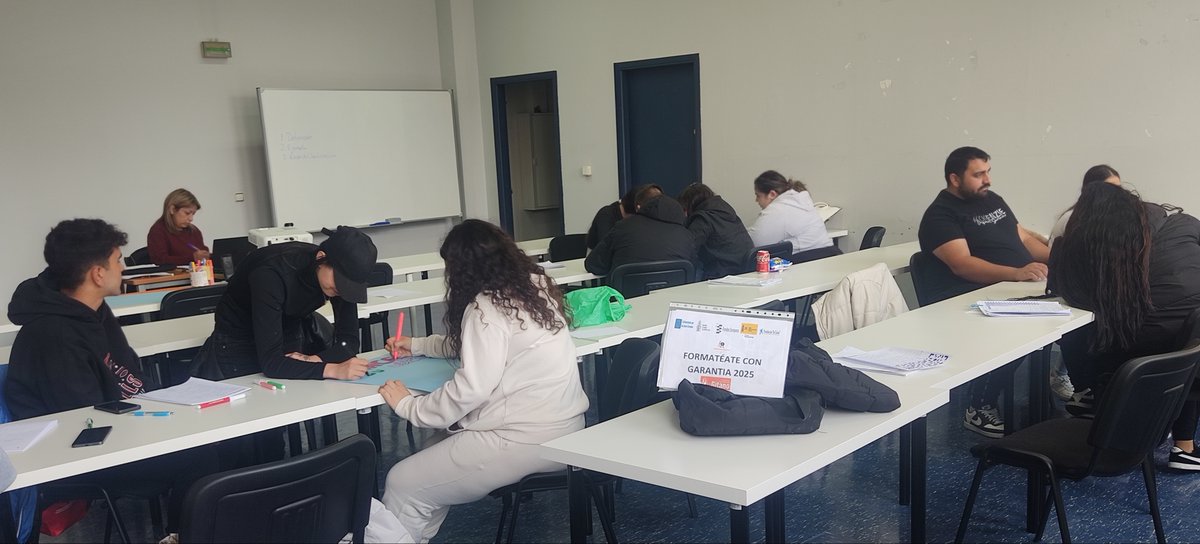 FSG Navarra (@gitanos_org_nav) on Twitter photo En #FormatéateConGarantía2025 ya estamos en plena formación de Aux. de Comercio con <a href="/NaforlanNavarra/">NAFORLAN Navarra de formación y empleo</a>
Módulo de manipulación de alimentos, ¡superado! Ahora seguimos con almacenes, reposición y pedidos con actividades prácticas y dinámicas
#GarantíaJuvenil <a href="/empleogob/">Ministerio Trabajo y Economía Social</a> <a href="/fundlaCaixa/">Fundación ”la Caixa”</a> En #FormatéateConGarantía2025 ya estamos en plena formación de Aux. de Comercio con <a href="/NaforlanNavarra/">NAFORLAN Navarra de formación y empleo</a>
Módulo de manipulación de alimentos, ¡superado! Ahora seguimos con almacenes, reposición y pedidos con actividades prácticas y dinámicas
#GarantíaJuvenil <a href="/empleogob/">Ministerio Trabajo y Economía Social</a> <a href="/fundlaCaixa/">Fundación ”la Caixa”</a>