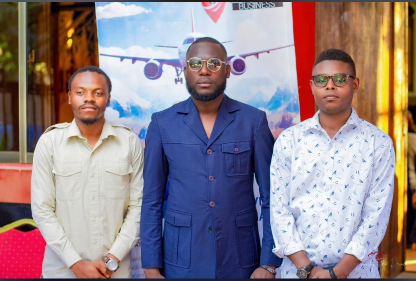 Nous avons pris la décision d’être des acteurs, nous allons jouer notre carte et apporter notre pierre à l’édifice pour la reconstruction de la RDC. 
<a href="/TresorKiboko/">Trésor Kiboko officiel</a> <a href="/NsengaMichee/">Michée Nsenga</a> 
Les acteurs du changement, la carte du présent et du futur est entre nos mains fais en bon usage.