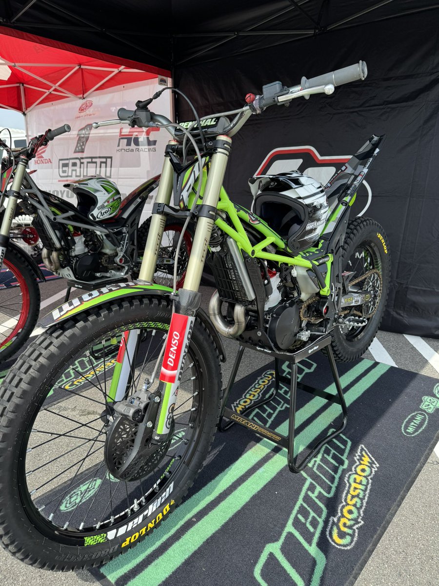 8lReZrVGxJNf9Oh's tweet image. 今シーズンも株式会社DENSO様にレース運営、スパークプラグをサポートしていただきます
職場の理解があって競技ができていることに感謝します

開幕戦にはたくさんの上司の方が応援に駆けつけてくださいました！ありがとうございました！

#denso