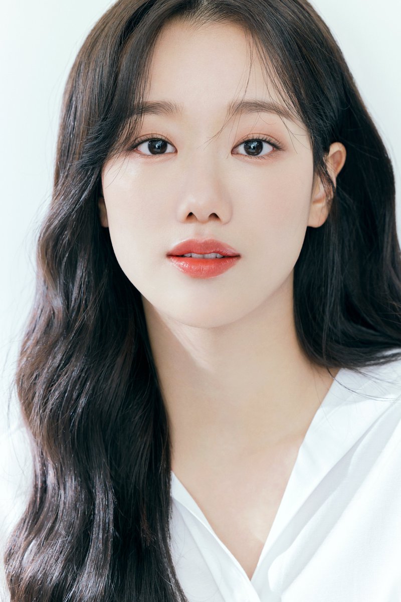 HIAN_official's tweet photo. 【𝘼𝙂𝙀𝙉𝙏】🆕

＊ … * … ＊ … * …＊ … * …＊ … * …＊ … * … ＊
⠀⠀次世代を担う注目の韓国俳優イ・ナウンと
⠀⠀⠀⠀⠀HIANがエージェント契約を締結！
＊ … * … ＊ … * …＊ … * …＊ … * …＊ … * … ＊

光⽂社『JJ』創刊50周年記念の新専属モデルにも決定しました︕ ✨

詳細はこちら▼
https://t.co/JrOOuGCoLU

#イナウン #LEENAEUN #이나은 #HIAN