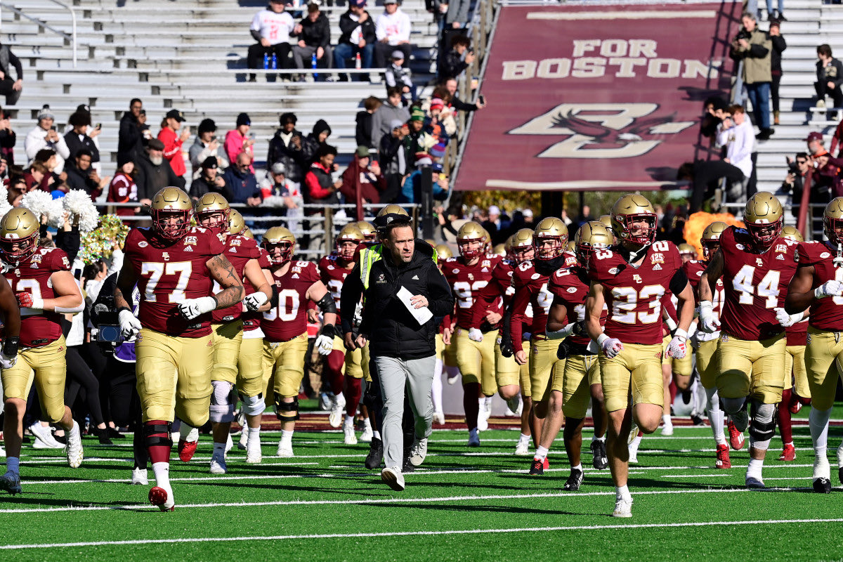 Casey Taylor (@coachtoakridge) on Twitter photo Thank you Boston College Football for stopping by Oak Ridge this am to watch our guys workout. We appreciate it! <a href="/ORHS_Football/">OR Trojan Football</a> <a href="/TROJANPRIDE80/">TROJAN PRIDE</a> <a href="/OR_JrTrojans/">Oak Ridge Jr. Trojans</a> Thank you Boston College Football for stopping by Oak Ridge this am to watch our guys workout. We appreciate it! <a href="/ORHS_Football/">OR Trojan Football</a> <a href="/TROJANPRIDE80/">TROJAN PRIDE</a> <a href="/OR_JrTrojans/">Oak Ridge Jr. Trojans</a>