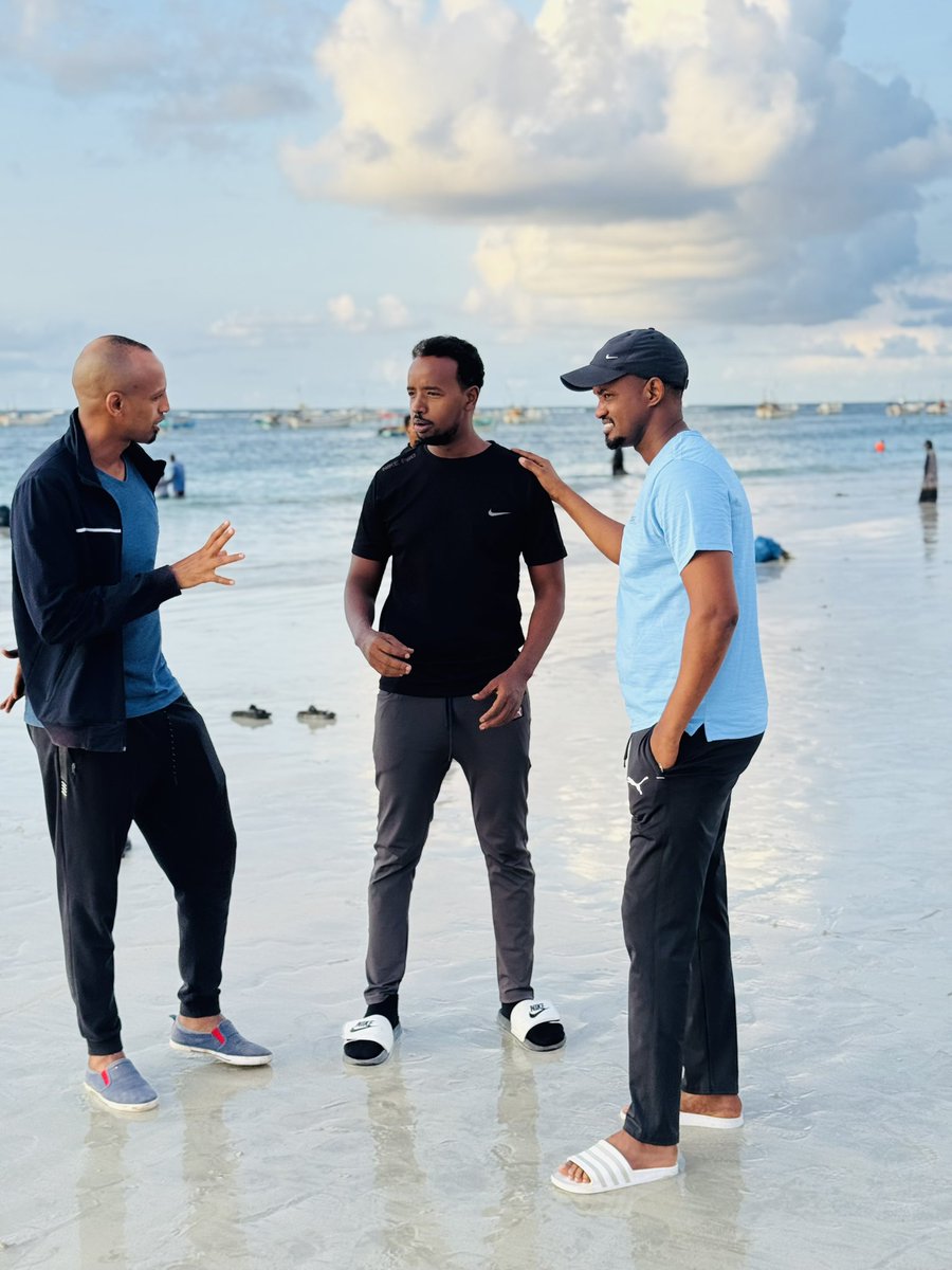 Salad Addow tweet media