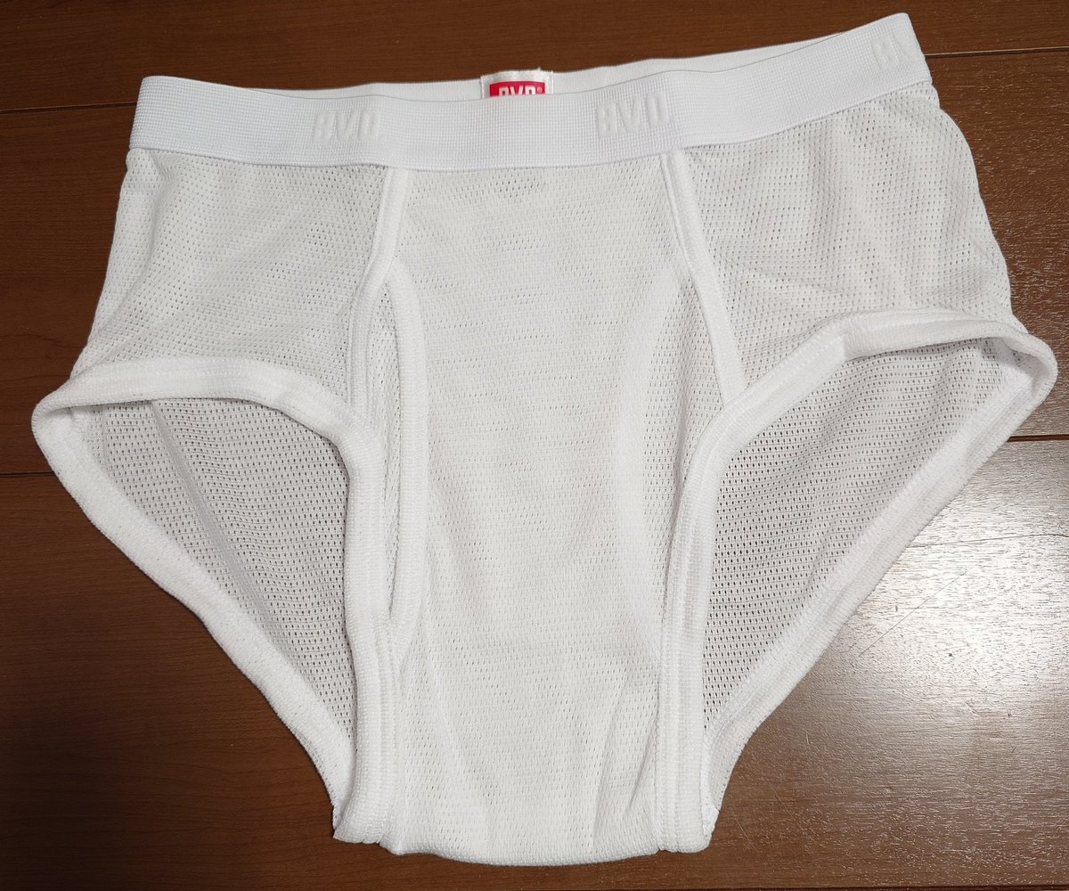 hiro_hirokinaka's tweet photo. 両方ともМサイズ
ブリーフタイプ…
スッポリおしりをつつむ
ビキニもメッシュながら
フィット感はいい感じです https://t.co/WHR9ECzQGh