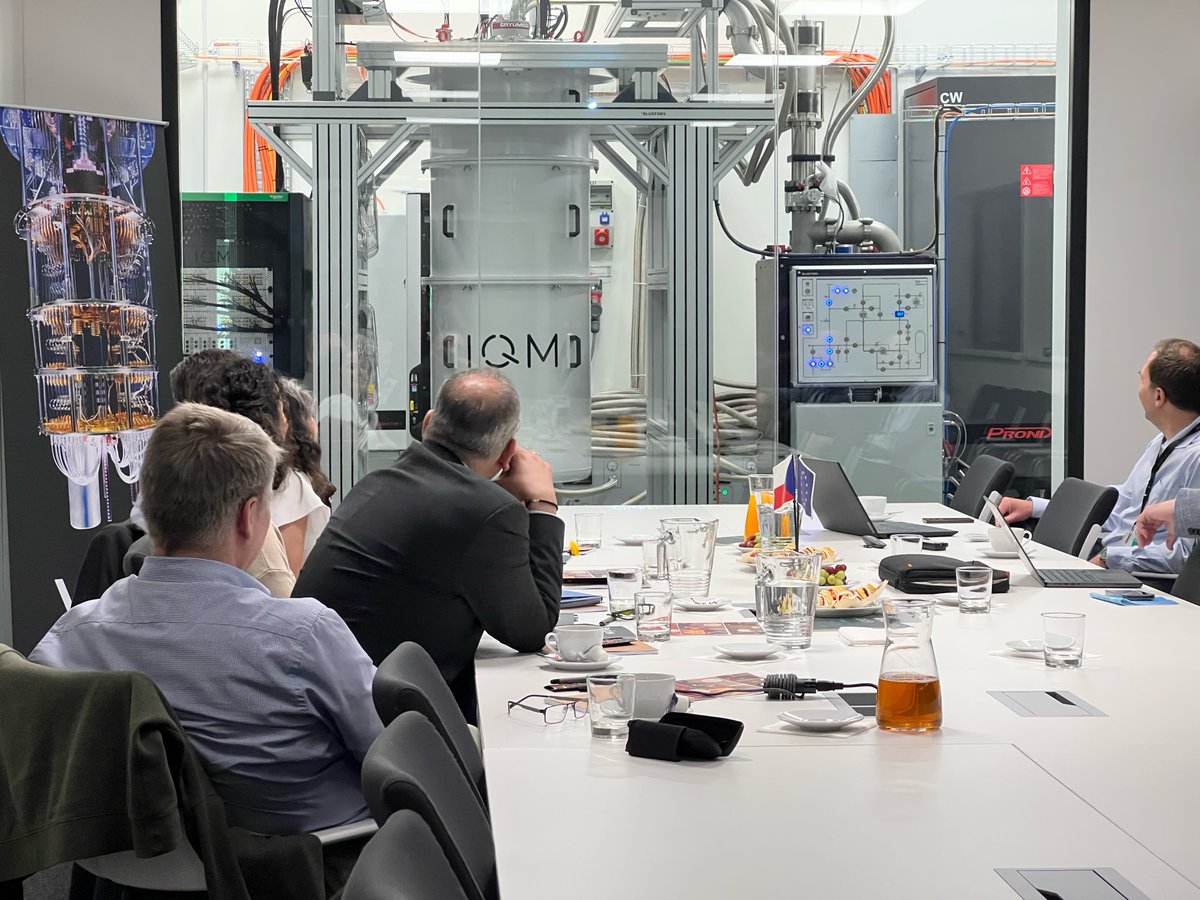 IT4Innovations's tweet photo. 🇪🇺 The power behind Europe’s supercomputers met in #Ostrava!

We hosted @EuroHPC_JU &amp; delegates from supercomputing centres from 🇫🇮🇪🇸🇵🇹🇧🇬🇸🇮🇩🇪🇱🇺🇮🇹🇸🇪 for 2 days of #HPC &amp; #quantum collaboration – incl. 🇨🇿 Karolina &amp; #VLQ.

Shaping Europe’s future at @vsbtuo! https://t.co/yfOm1wjbiH