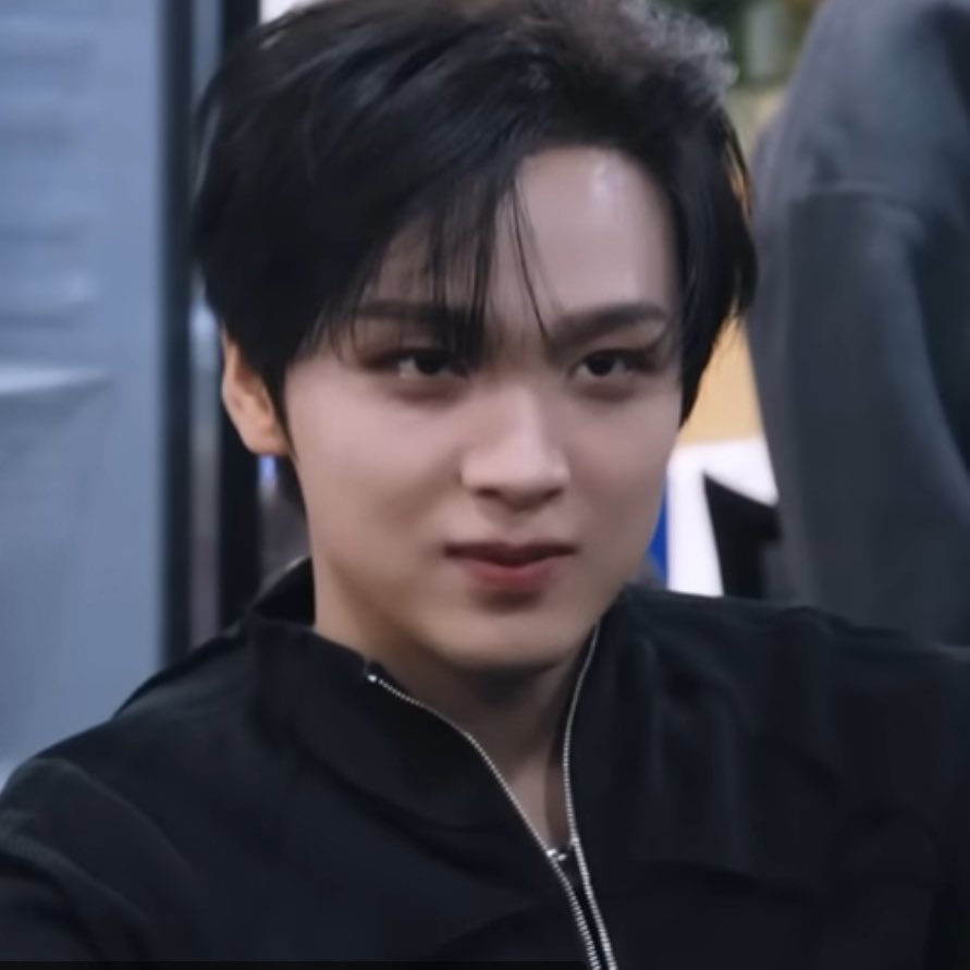 thinkofhc's tweet photo. thinking about this haechan https://t.co/Iqo8OTDEHT