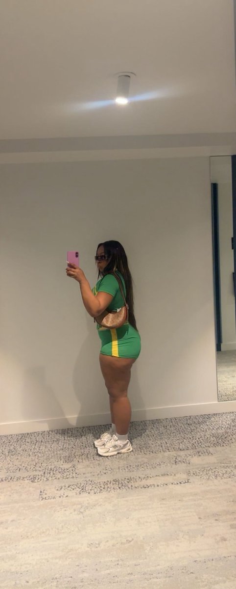 SoooSydney__'s tweet photo. Still here 👋🏽 https://t.co/jQgplOUCIe