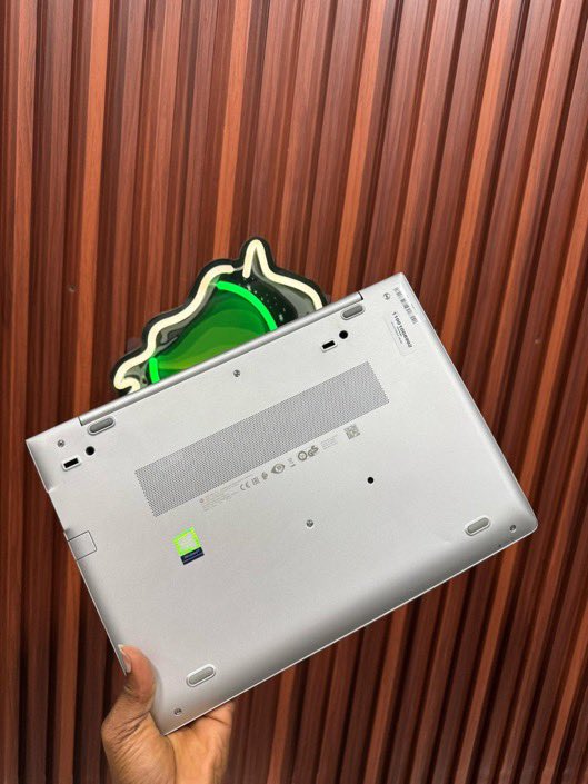 0panaa_1's tweet photo. *HP ELITEBOOK 840 G6*
CORE i5 8TH GEN
*PROCESSOR
Intel®️ core i5- 8th Gen base @2.11ghz, max turbo frequency @4.80ghz
14 Fhd DISPLAY 
•Ram: 8GB DDR4
•Hard drive: 256GB SSD 
•GRAPHICS: INTEL UHD 630 ( 4GB)
•Keyboard💡
•Win 11 Pro
•Charger 🔌

Price Ghc: 4.2k
☎️0241636577 https://t.co/hoAT7KcZr2