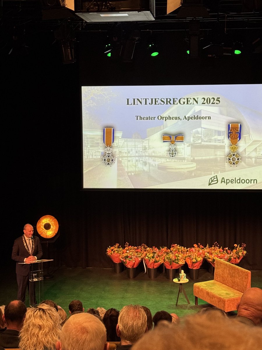 Aanwezig bij de Lintjesregen 2025