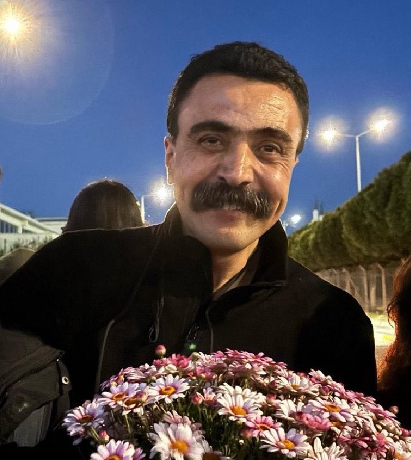 Avukat Selçuk Kozağaçlı:

"Eğer yanınızda kalabilseydim, 1 Mayıs'ta Taksim'de olurdum."