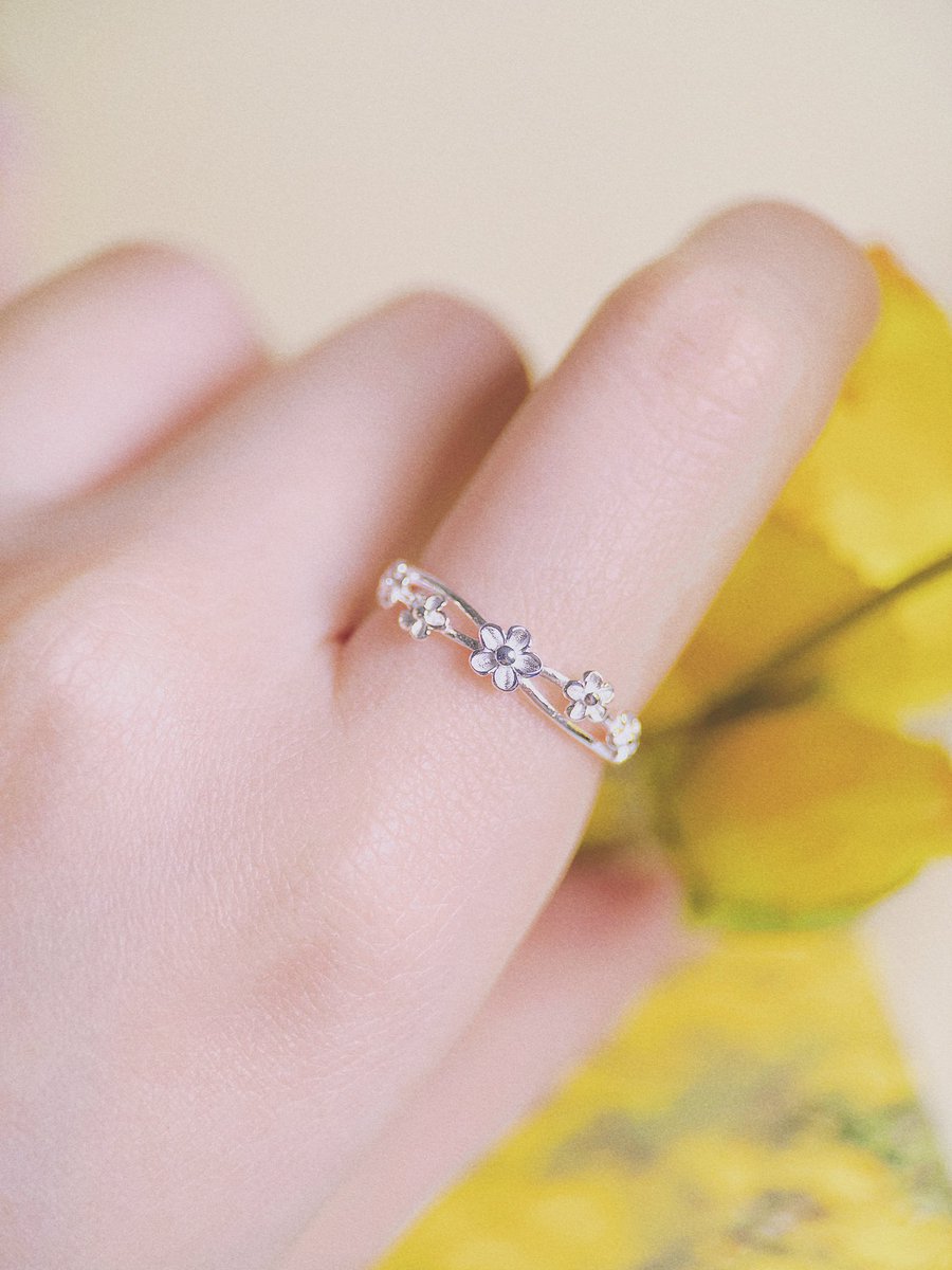 anythingelse___'s tweet image. New arrival🌼💛