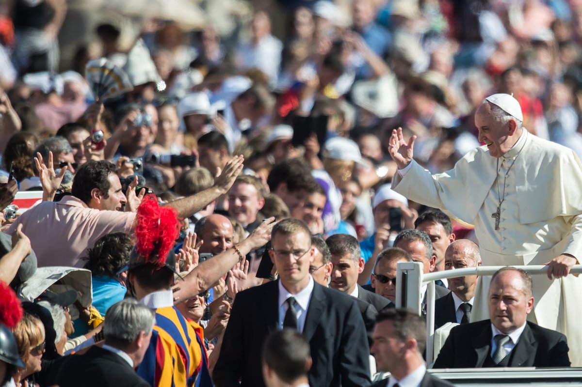 🕊️ “A new way of thinking about human beings, life, society and our relationship with nature.” – Laudato Si’ (178)

ELSiA mourns the passing of #PopeFrancis. His call for #integralecology forever shaped how we care for each other &amp; our common home. 🌍

🔗 elsialliance.org/a-messenger-of…