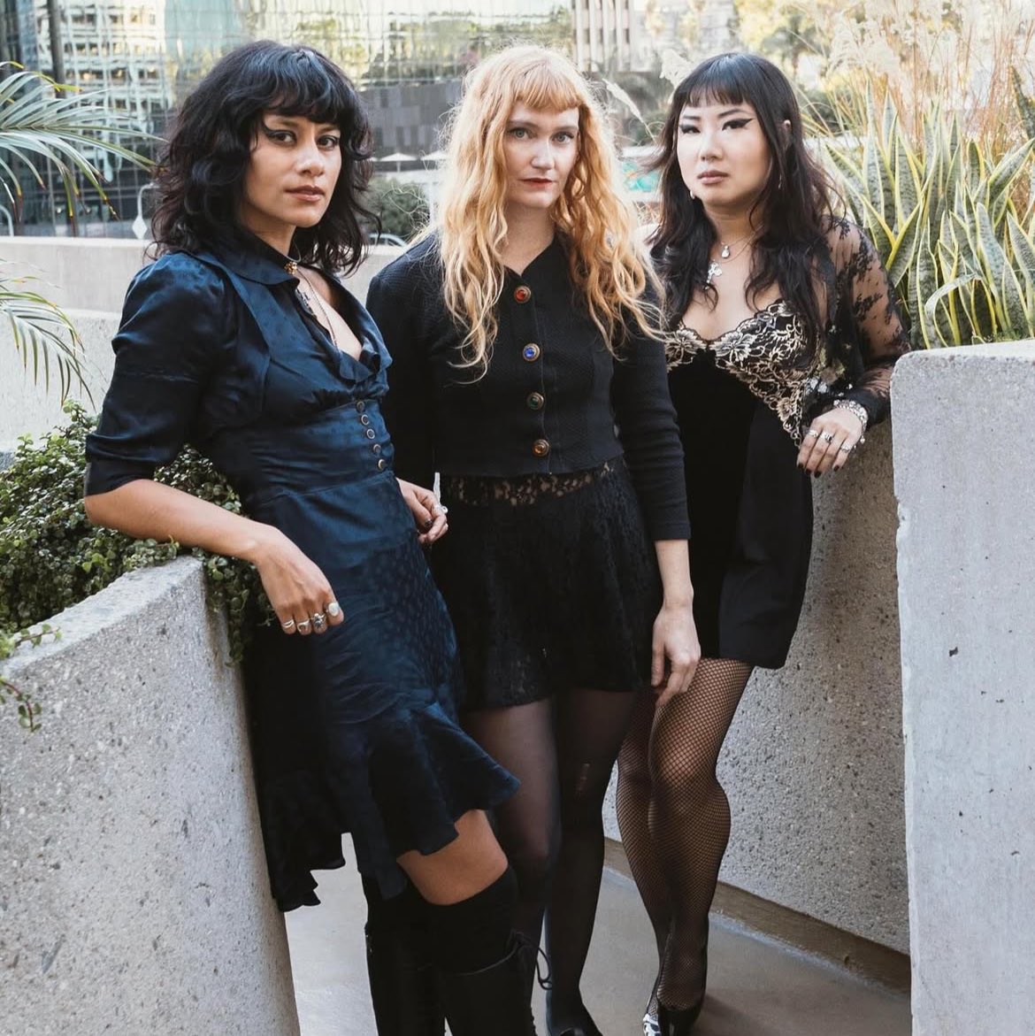 Hear a few more tracks from my Album of The Week ‘DOGGOD’ by @la_witch today on The #EclecticLightShow 12-2pm (1200-1400 BST) on @marlowfm #indie #rock #psychfolk #lofi #blues #losangeles #california #communityradio #marlow
