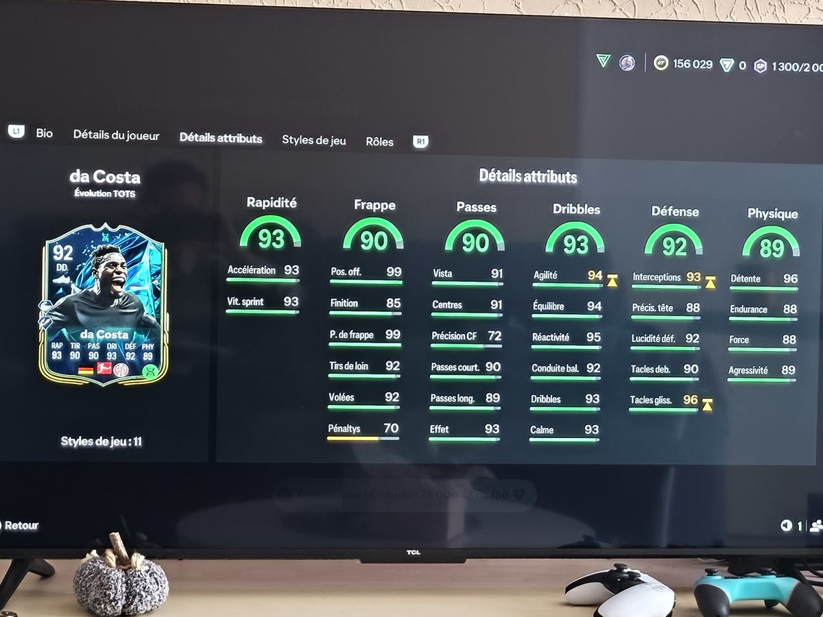 Koorni57's tweet photo. @Vitality_RocKy Mdrr ta vue l'évolution de fou qu'on peut faire avec Da Costa 😱 ça s'appelle Milieu récupérateur ! https://t.co/4xXKUEPM5V
