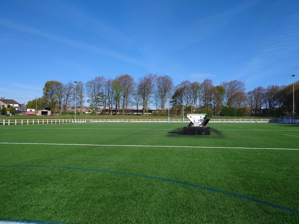 BPG Contractors Ltd (@bpgcontractors) on Twitter photo Spread rubber crumb for <a href="/Giantsrl/">Huddersfield Giants ๐ฎ๐</a> with <a href="/CampeyTurfCare/">Campeyโข Turf Care Systems</a> Dakota Spread rubber crumb for <a href="/Giantsrl/">Huddersfield Giants ๐ฎ๐</a> with <a href="/CampeyTurfCare/">Campeyโข Turf Care Systems</a> Dakota