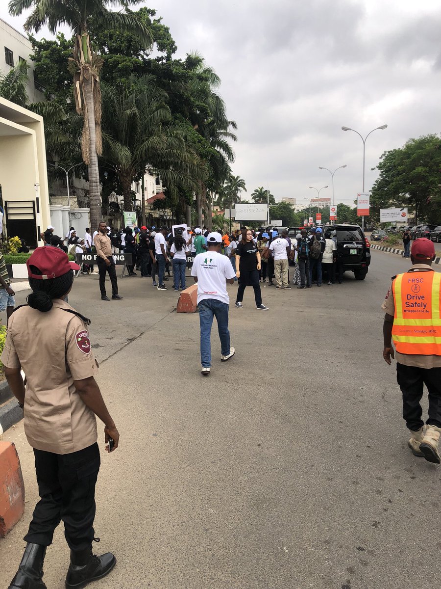 D8hsp's tweet photo. A strong turnout today in Abuja for the #WMD2025 Road Walk and Ministerial Round Table! Proud to support the drive toward a malaria-free Nigeria and world.
#Reinvest #Reignite #MalariaEndsWithUs https://t.co/sE24W9RfoI