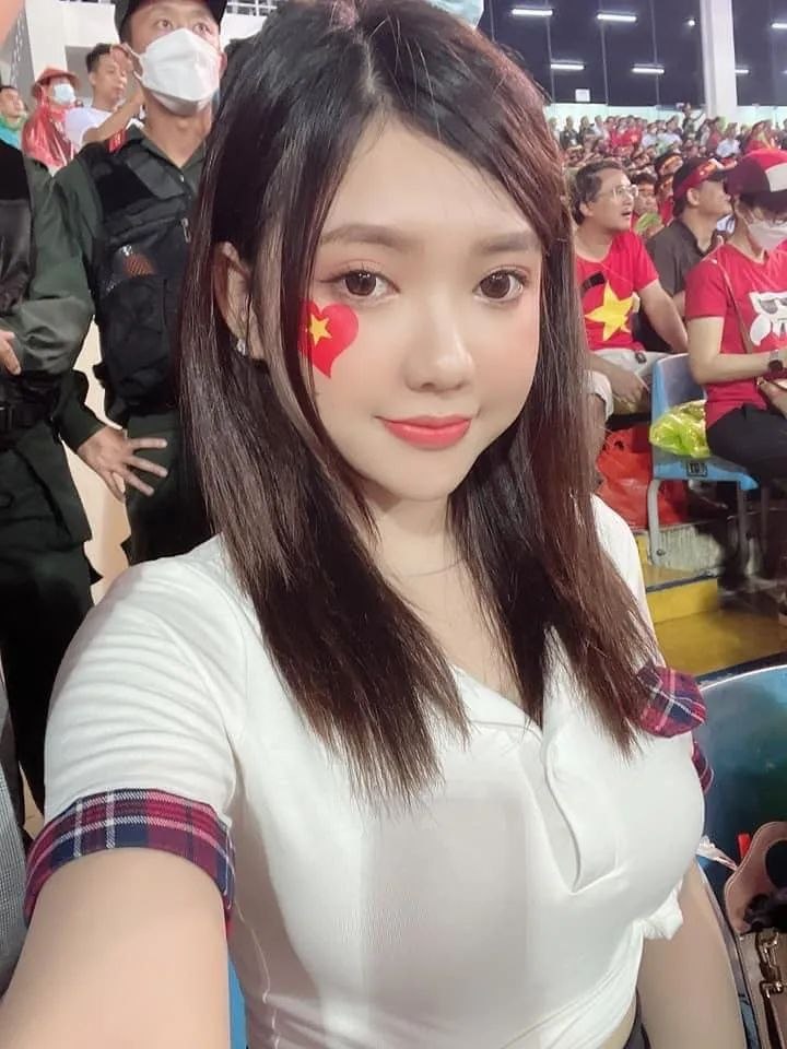 gaigoiCantho's tweet photo. Muốn sang thì bắc cầu Kiều.  Muốn mau hết ế phải liều một phen.

Telegram : https://t.co/E2y3EOgNkH

#Tet2025 #SeaGames #AFFCup #HotTrendVN #DramaViet
#HocTiengViet #GiaoDucVN #HocTapMoiNgay #KiNangViet #VietnamStudy https://t.co/Ph2PHpcwkg