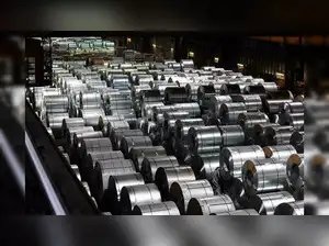smec20150728's tweet image. 🇮🇳 Steel Secretary Sandeep Pondrik reaffirms India's commitment to fair steel pricing &amp;amp; high quality!
🔒 A 12% safeguard duty on imports is in place to protect domestic producers.
🏗 India eyes 300 million tonnes of steel production by 2030!
#SteelNews #IndiaSteel #MakeInIndia