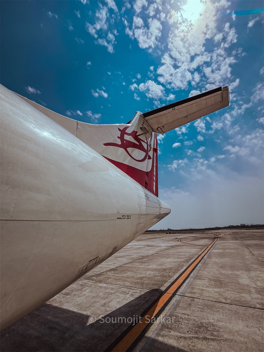 soumojit_aero's tweet photo. My Daily Driver to home !
Airline - @allianceair
A/c - @ATRaircraft 72-600
Route : BBI-RRK
Flying time - 50 Mins
#Avgeek #Aviation #Bhubaneswar #Rourkela #Uddan #Flying https://t.co/DJ0w8pE9Ya