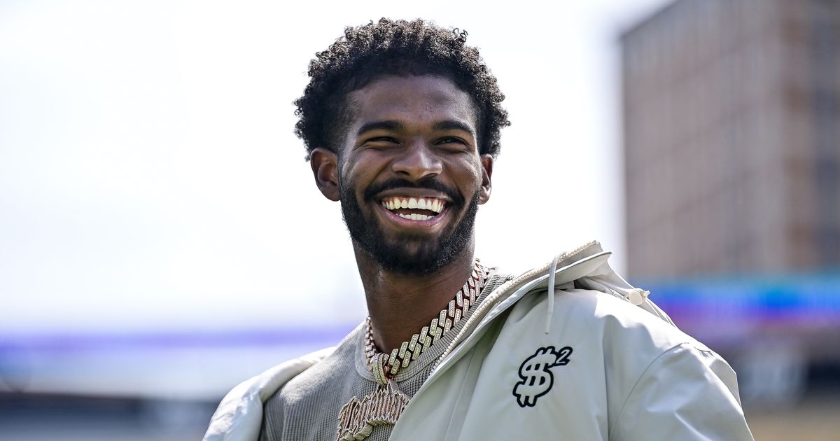 Mirror NFL tweet media