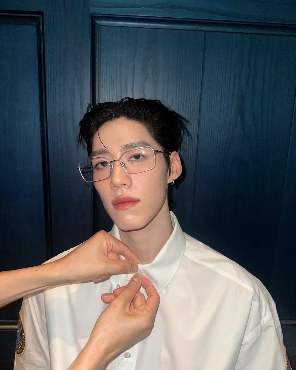 chubbybu_'s tweet photo. อีเหี้ย พี่กิดมีจริง เบ้าหน้าแบบนี้ หล่อสุดในประเทศไทย😭 https://t.co/D98XEmGBrP