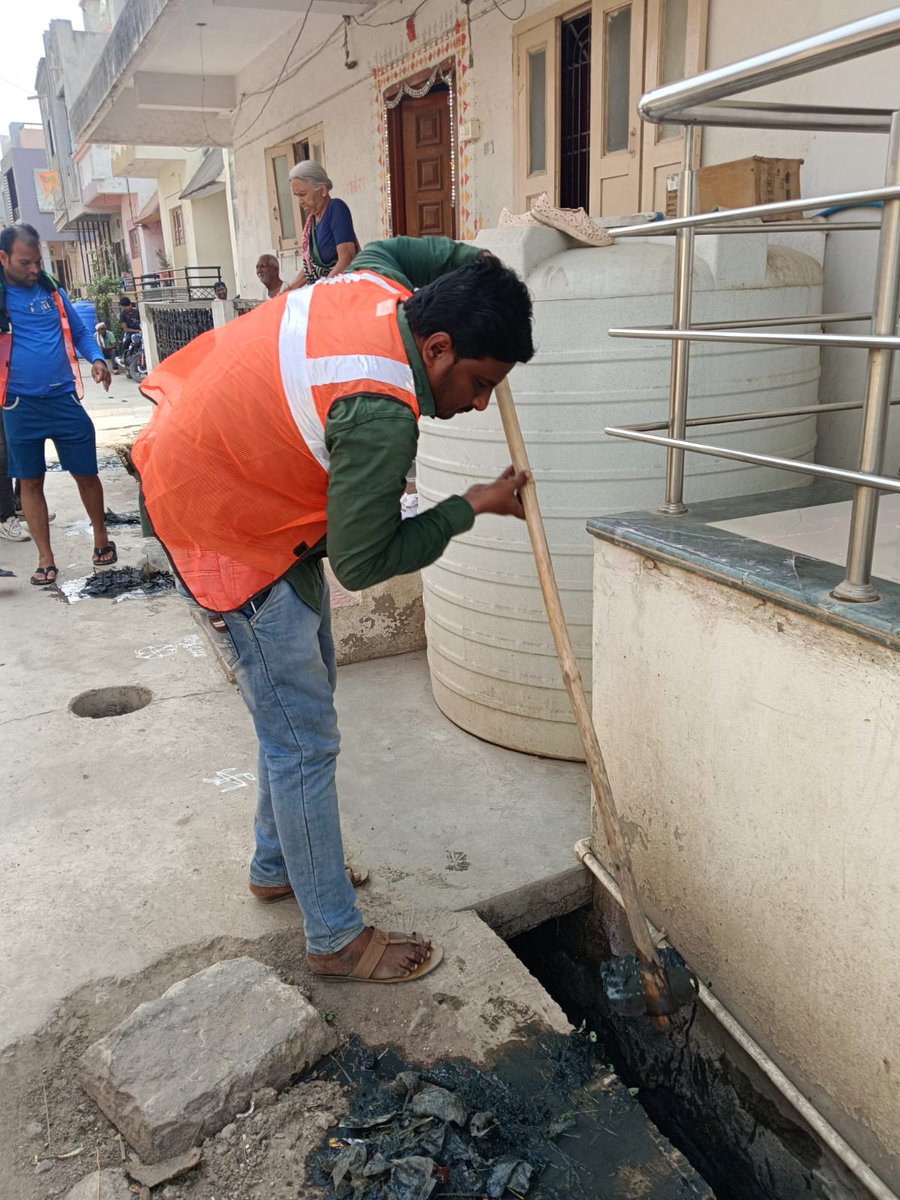 dharangaon57102's tweet image. Sewer Cleaning
धरणगाव नगरपरिषद, जि.जळगांव 
ULB Code: 802655
Collectorate Jalgaon / जिल्हाधिकारी कार्यालय जळगाव
Swachh Bharat Mission - Urban
#SBM2.0
#ChooseLiFE
#MissionLiFE
#IndiaVsGarbage 
#sanitation
#SwachhSurvekshan2024
#sewercleaning
#MajhiVasundhara