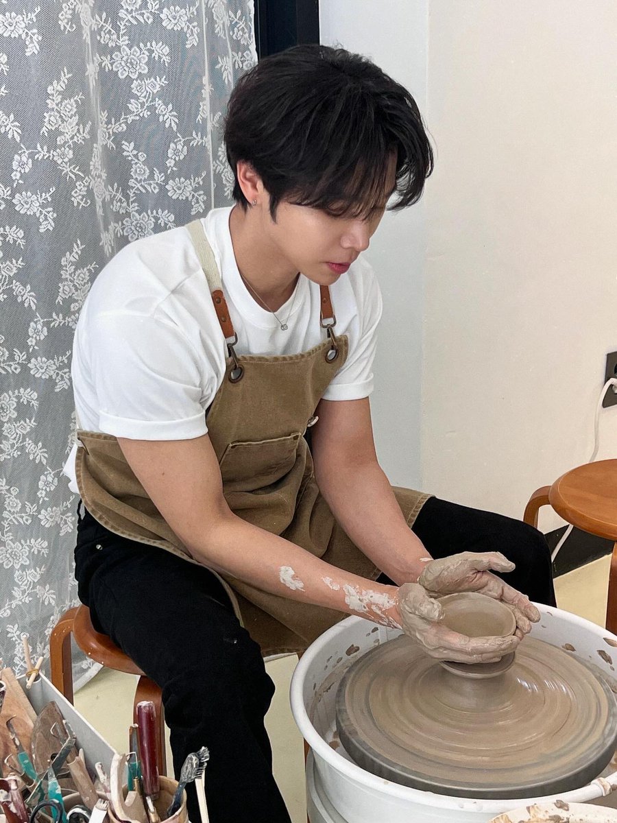 ireahand_'s tweet photo. 어서와 도자기는 처음이지? https://t.co/oNo6cG3i7m
