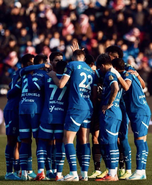 10Azz's tweet photo. ليلة ظهور كبير آسيا💙⏳

 #الهلال_غوانغجو https://t.co/H4A8j1JJcF