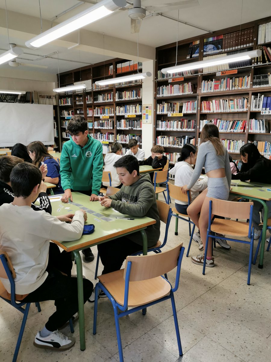 pintorbiblio's tweet photo. ¿Dónde está el libro?, Rincón cervantino...Seguimos con la fiesta de los libros. https://t.co/QkfFEnsg0k