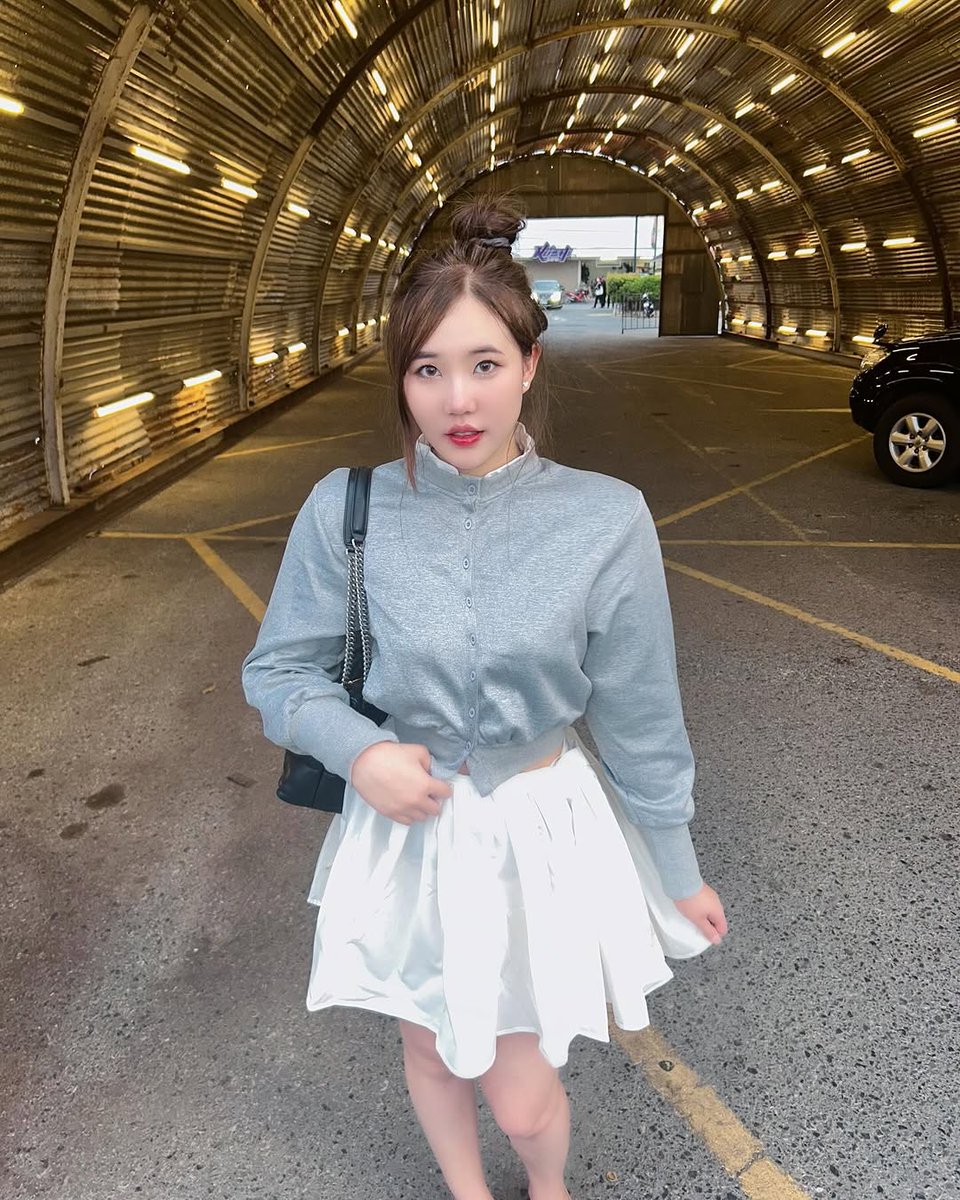 ahou_kritsakorn's tweet photo. ซินซิน - ไอรดา ธวัชผ่องศรี อดีตเมมเบอร์ วง #BNK48 รุ่นแรก (@cincinirada | #CincinIrada) จากค่ายเพลง @homerunmusicTH (ในเครือ @MuzikMove)
#MuzikMove #HomeRunMusic #HomeRunGirls https://t.co/vEgkWa9YEM