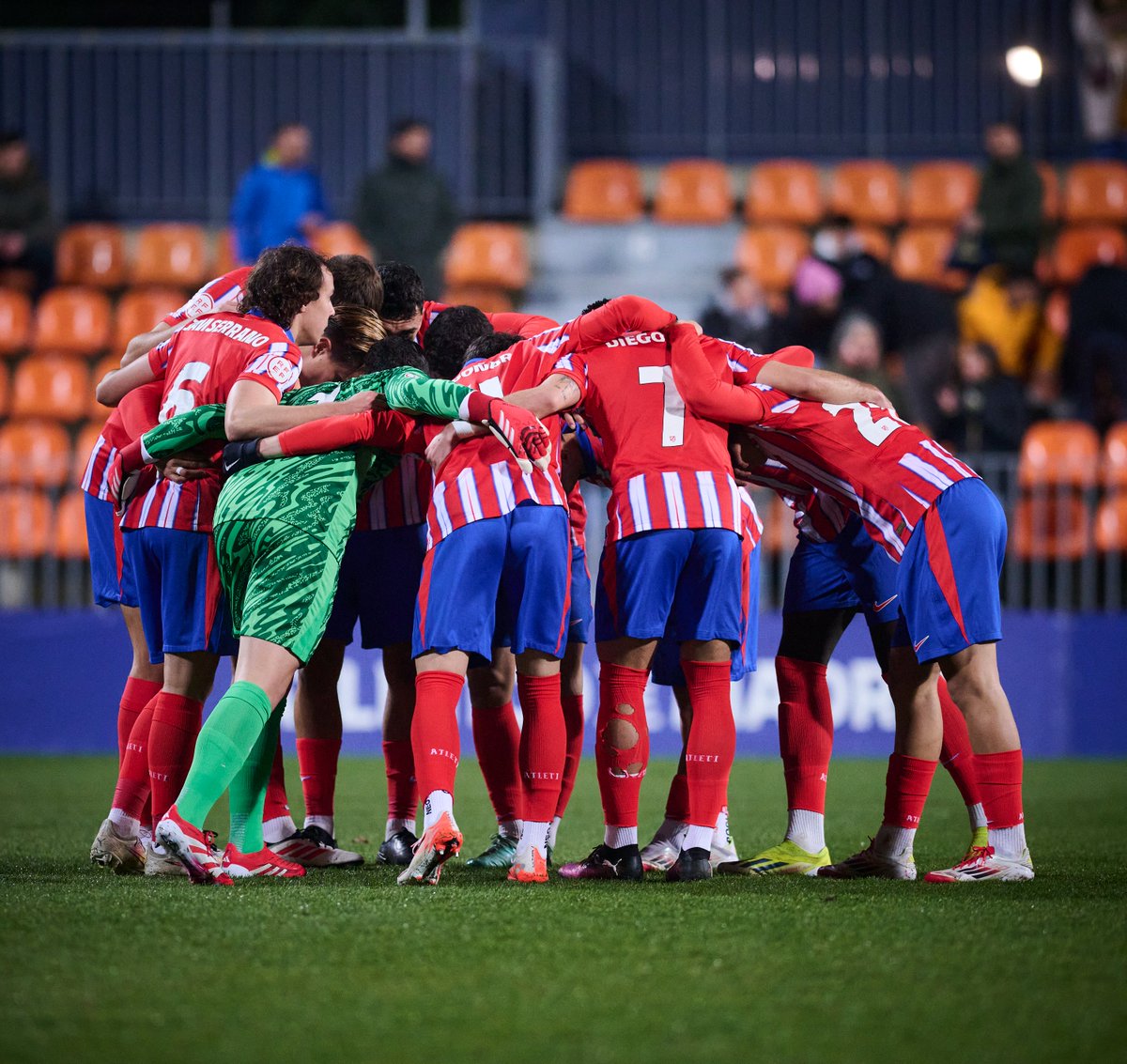 Noche de fútbol, noche de Atleti B 🔴⚪