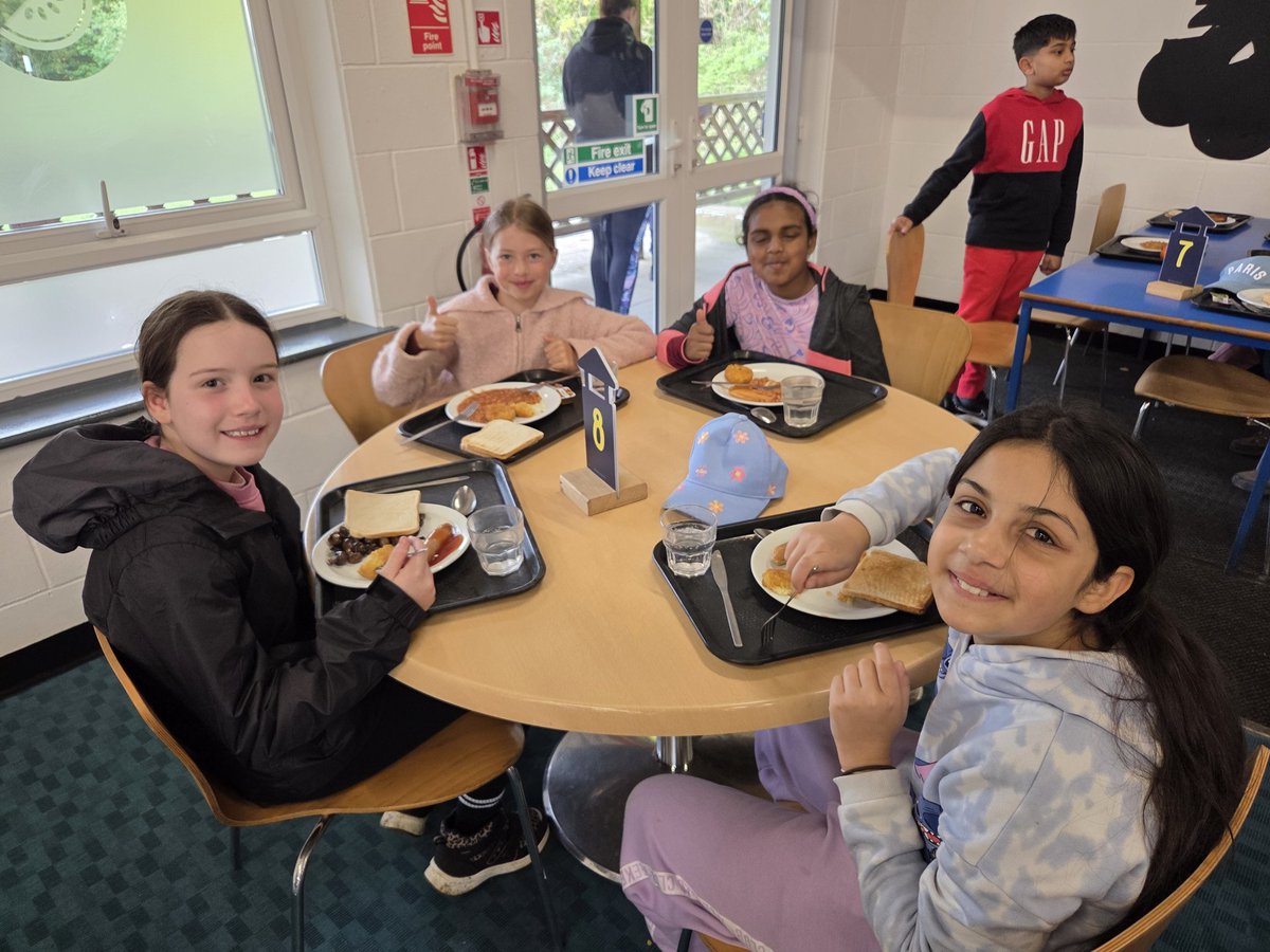 DerbyHighPrima1's tweet photo. Good morning. Y5 had a restful night sleep 😴, some sleepy faces this morning. 
A hearty breakfast devoured and they are off to tackle the morning activities- giant swing, archery and are ball #lastday #funtimes #derbyhighprimary https://t.co/W0N5KvuduR