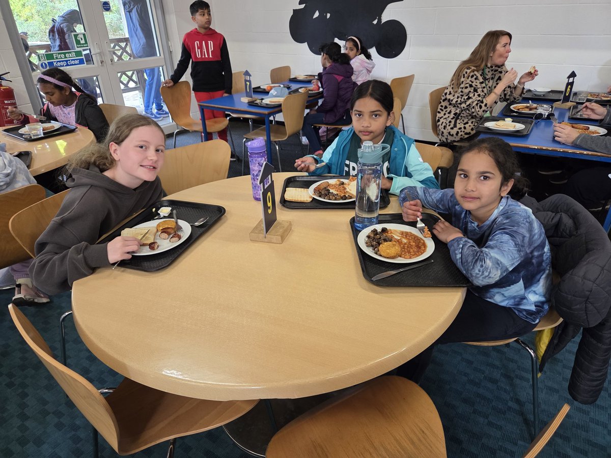 DerbyHighPrima1's tweet photo. Good morning. Y5 had a restful night sleep 😴, some sleepy faces this morning. 
A hearty breakfast devoured and they are off to tackle the morning activities- giant swing, archery and are ball #lastday #funtimes #derbyhighprimary https://t.co/W0N5KvuduR