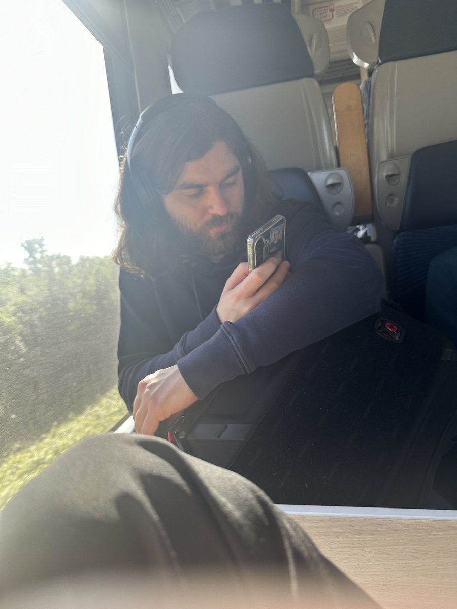 J’ai besoin d’aide svp aidez-moi à aborder ce kiffeur