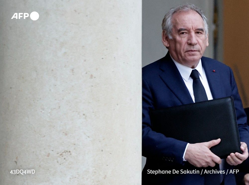 La fille de François Bayrou a déclaré lors d'une émission de Mediapart que son père avait bien rencontré le juge chargé d'enquêter sur un viol à Bétharram en 1998, épisode que le Premier ministre avait d'abord nié avant de changer de version #AFP