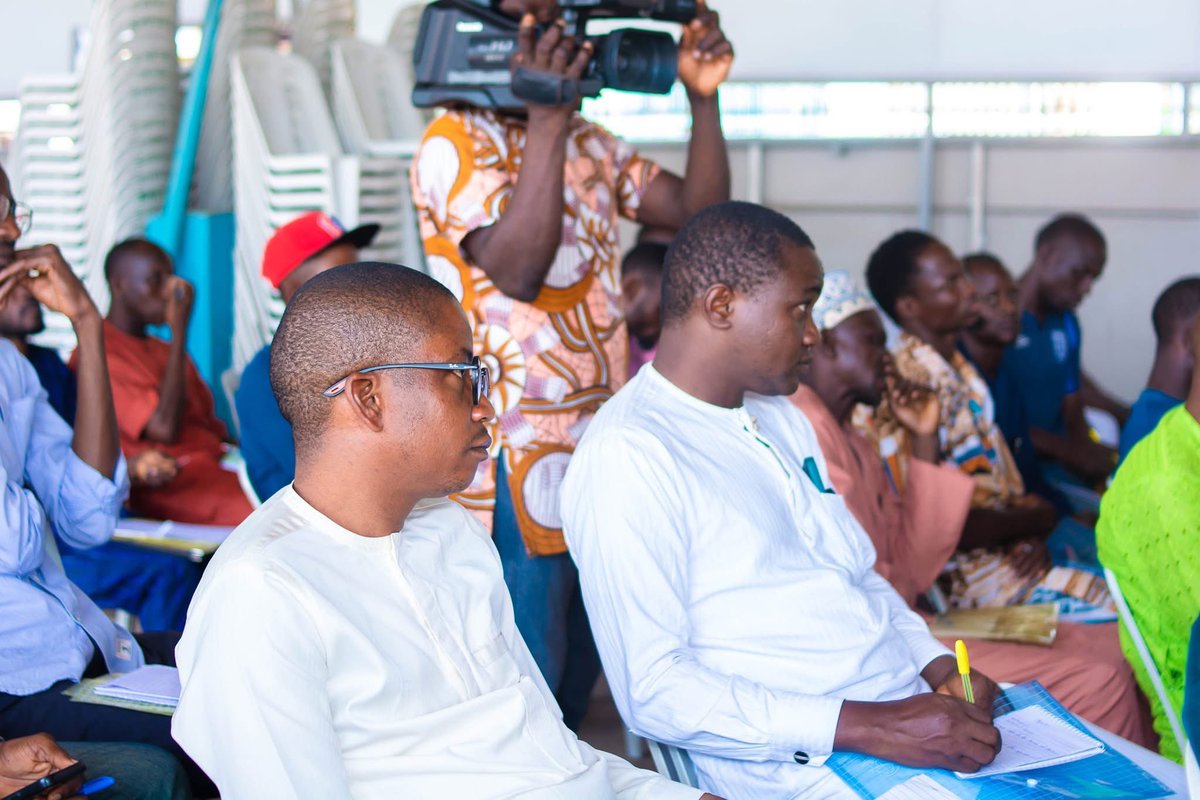 MuktarShagaya's tweet photo. As part of our ongoing commitment to human capacity development, the Entrepreneurship Development Initiative (EDI) Programme—implemented in collaboration with SMEDAN and Two-4 Seven Modernize Limited—reinforces the Renewed Hope Agenda of President Bola Ahmed Tinubu GCFR. https://t.co/iVjPW3pqJK