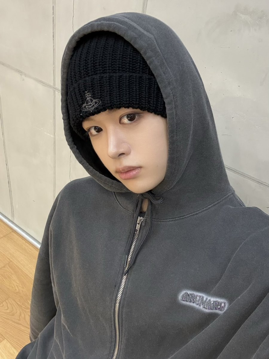 Had an amazing first day meeting everyone! Can't wait for more moments together. Just a little advice, make sure to dress warmly when heading outside!