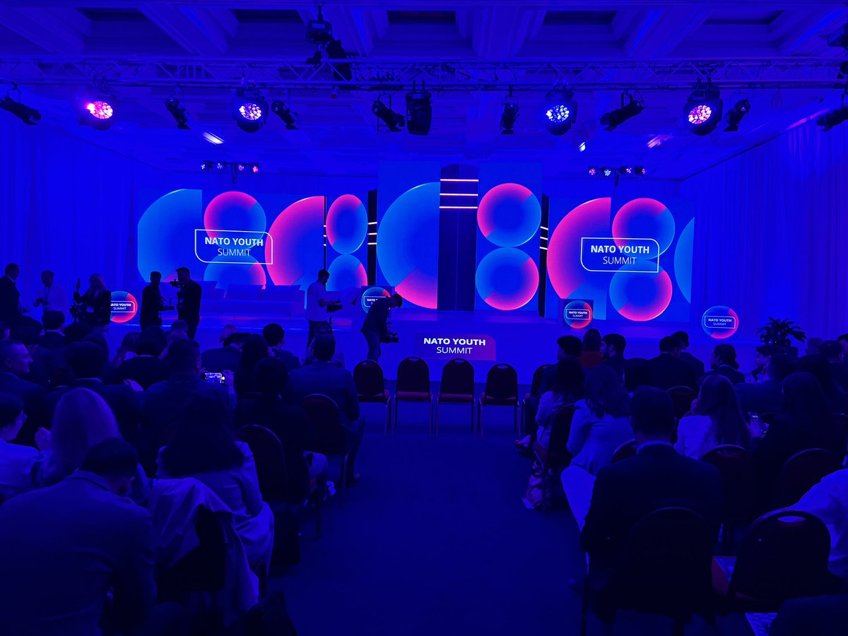 _LSimon's tweet image. Join the livestream from the @nato Youth Summit in Budva, 🇲🇪: youtube.com/live/8CBe3TNy9…
@GermanyNATO 
#NATOYouthSummit