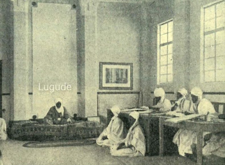 KanoChronicle's tweet photo. Upper Shari’a Court, Ƙofar Kudu- Kano, 1944. https://t.co/GioOh7LUGi